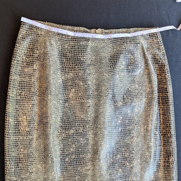 Plus size pencil skirt - Danier snakeskin print leather - Picture 10 of 10
